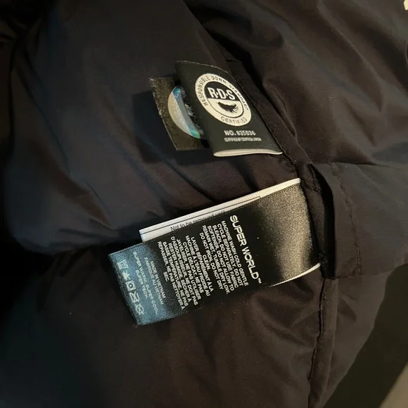 Aritzia TNA Super Puff Jacket - Picture 5 of 5